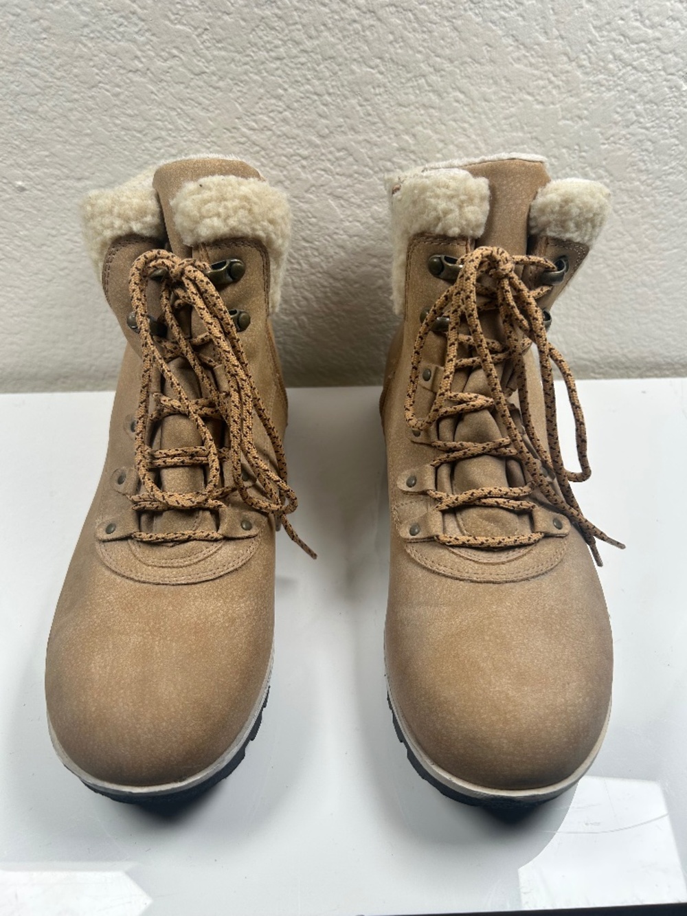 JBU Tan Lightweight Boots